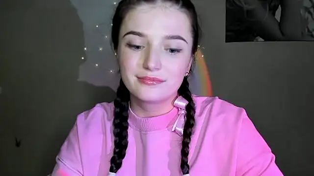 Snapshot of EvaaMillerr99 chatting on 12.02.24 EvaaMillerr99 online show from 12.02.24