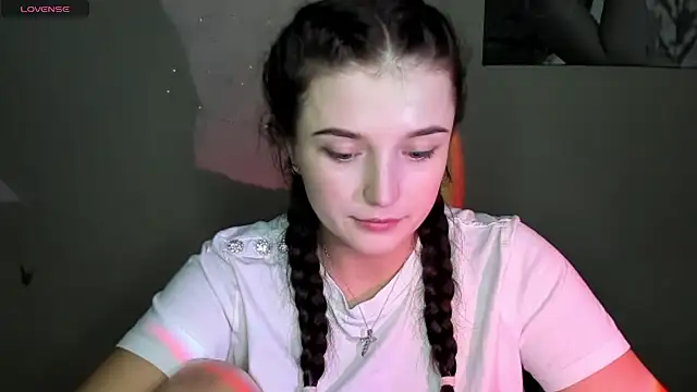 Snapshot of EvaaMillerr99 chatting on 12.02.24 EvaaMillerr99 online show from 12.02.24