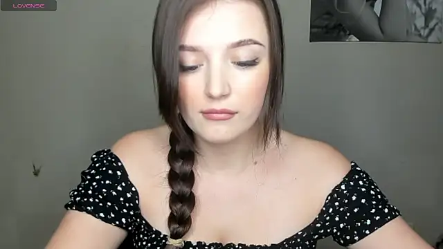 Snapshot of EvaaMillerr99 chatting on 01.17.25 EvaaMillerr99 online show from 01.17.25