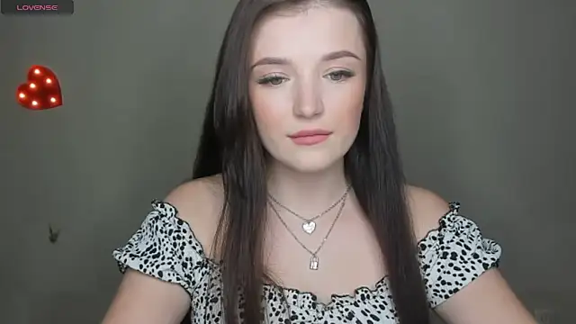 Snapshot of EvaaMillerr99 chatting on 01.27.25 EvaaMillerr99 online show from 01.27.25