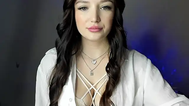 Snapshot of EvaaMillerr99 chatting on 02.06.25 EvaaMillerr99 online show from 02.06.25