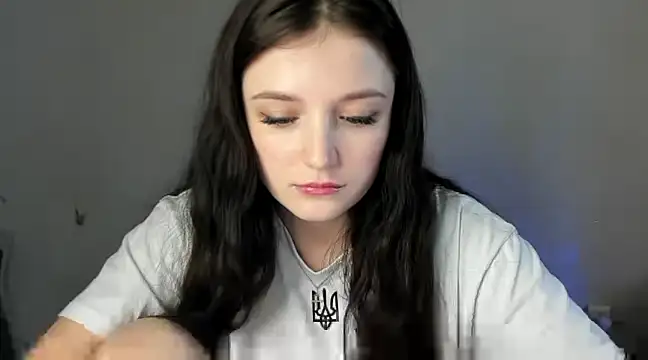 Snapshot of EvaaMillerr99 chatting on 02.25.25 EvaaMillerr99 online show from 02.25.25