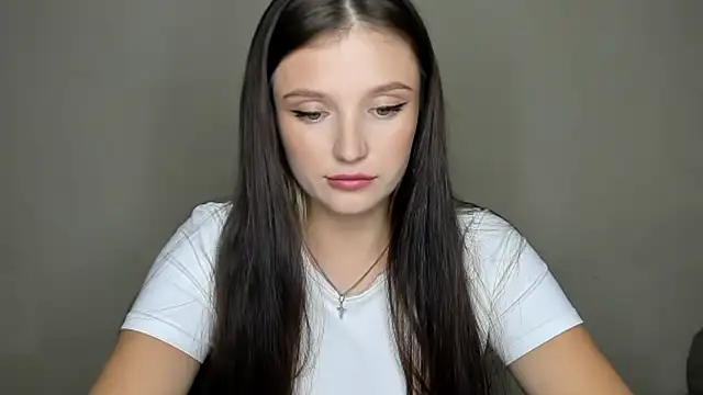 Snapshot of EvaaMillerr99 chatting on 09.23.25 EvaaMillerr99 online show from 09.23.25