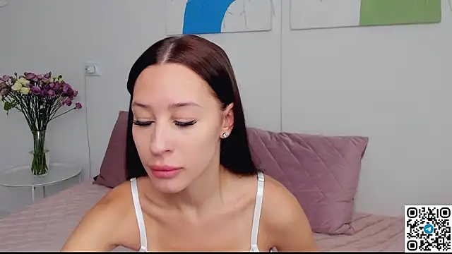 SelenaRousey online show from 03.04.26