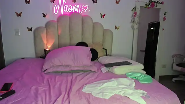 NaomiAsha online show from 09.09.25