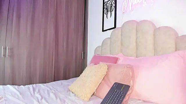 NaomiAsha online show from 07.28.26