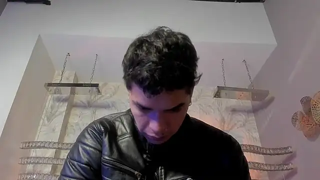 Snapshot of AndyPalmer_ chatting on 02.12.25 AndyPalmer online show from 02.12.25