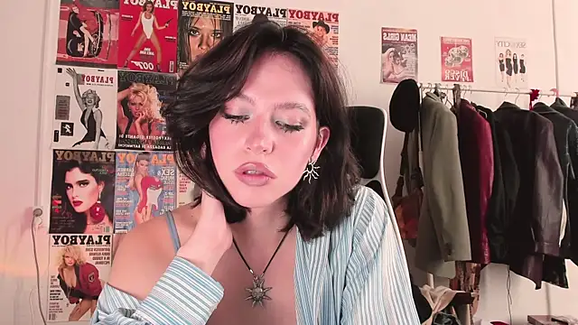 Snapshot of Niky__Jess chatting on 09.30.25 Niky Jess online show from 09.30.25