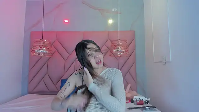 Snapshot of AngelaaCute_ chatting on 05.06.26 AngelaaCute online show from 05.06.26