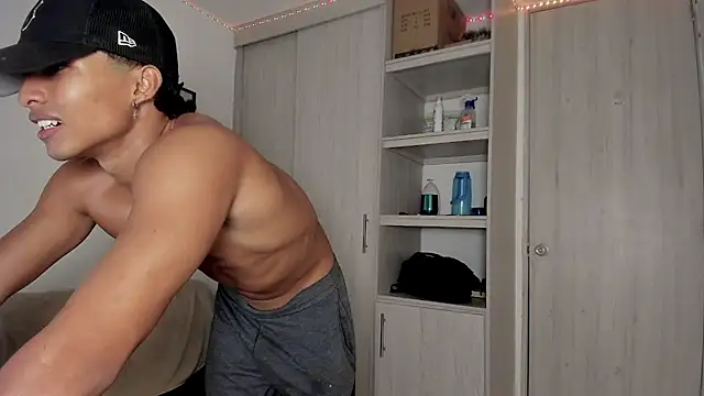 Snapshot of _diegsz_ chatting on 02.02.25 diegsz online show from 02.02.25