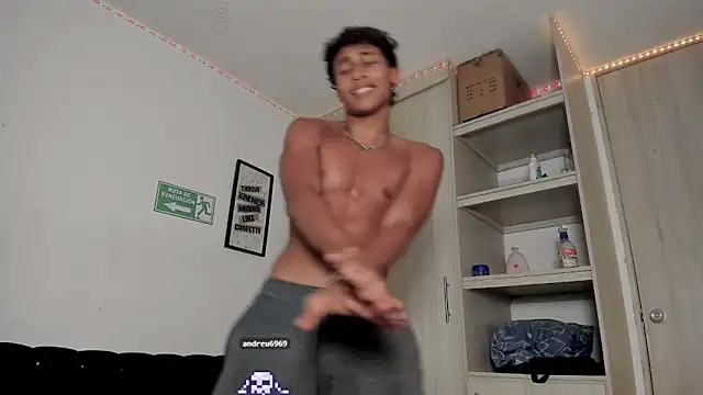 Snapshot of _diegsz_ chatting on 02.07.25 diegsz online show from 02.07.25