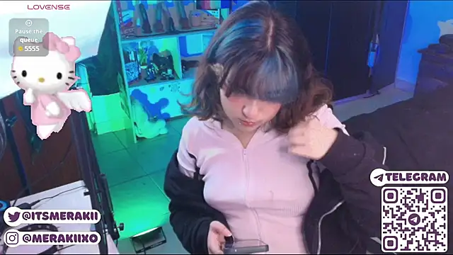 Snapshot of meraki_fraise chatting on 06.17.26 meraki fraise online show from 06.17.26