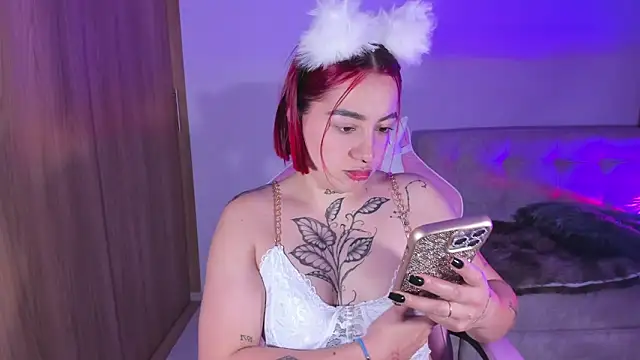 Snapshot of annika_taylor chatting on 02.26.25 annika taylor online show from 02.26.25