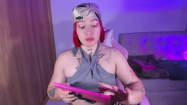 Snapshot of annika_taylor chatting on 02.27.25 annika taylor online show from 02.27.25