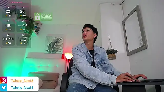 Twinkie-Alex18 online show from 12.04.24