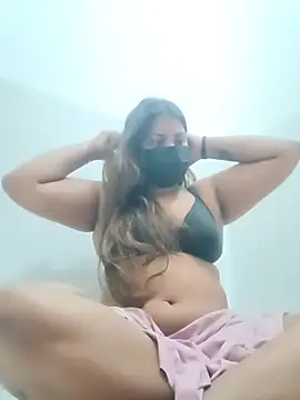 Snapshot of Hotmilfxox chatting on 12.09.24 Hotmilfxox online show from 12.09.24