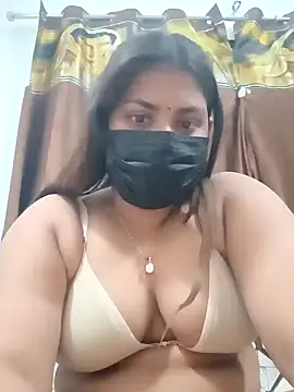 Snapshot of Hotmilfxox chatting on 01.20.25 Hotmilfxox online show from 01.20.25