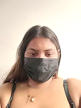 Snapshot of Hotmilfxox chatting on 01.22.25 Hotmilfxox online show from 01.22.25