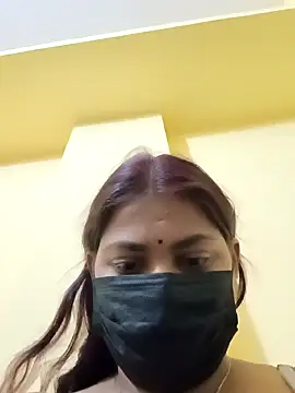 Snapshot of Hotmilfxox chatting on 03.06.25 Hotmilfxox online show from 03.06.25