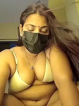 Snapshot of Hotmilfxox chatting on 03.09.25 Hotmilfxox online show from 03.09.25