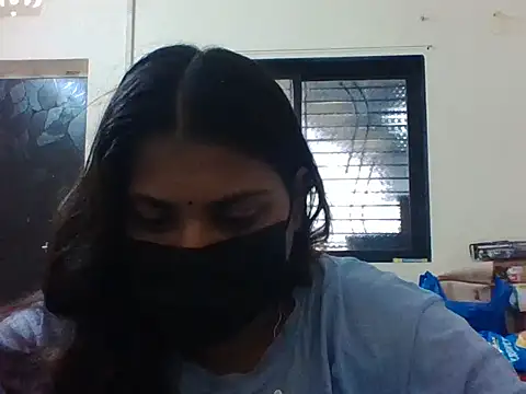 Snapshot of Hotmilfxox chatting on 05.21.26 Hotmilfxox online show from 05.21.26