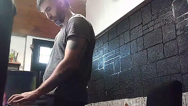 ozzypsico13 online show from 12.08.24