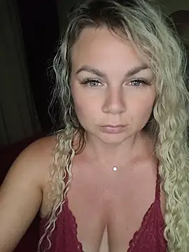 candy queeen online show from 07.30.26