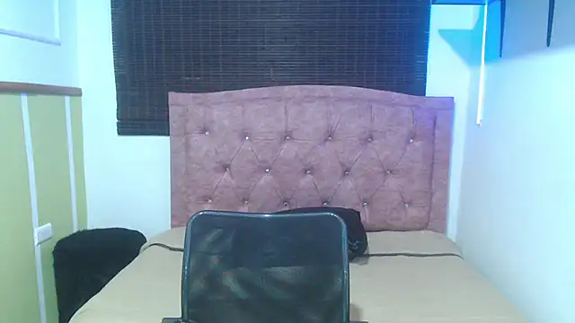 Snapshot of Ruby_Your_Milf chatting on 05.20.26 Ruby Your Milf online show from 05.20.26