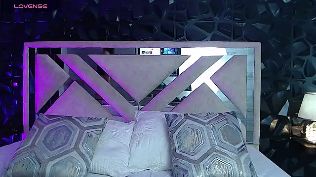 Ari sunshine  online show from 03.05.25