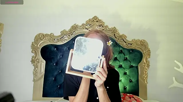 Ari sunshine  online show from 11.17.25