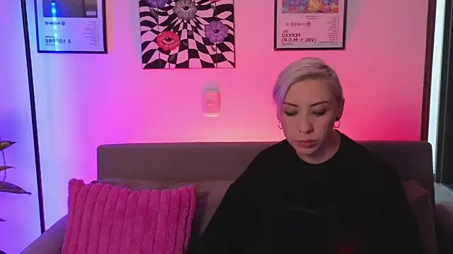 Snapshot of jane_hart_ chatting on 05.17.26 jane hart online show from 05.17.26