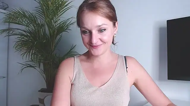 AliciaDesire online show from 11.04.25