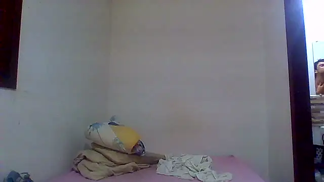 couplemilk online show from 12.08.24