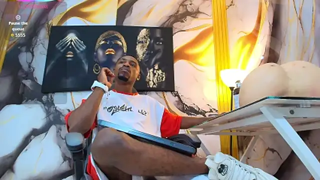 Thomas shelbys online show from 02.28.26