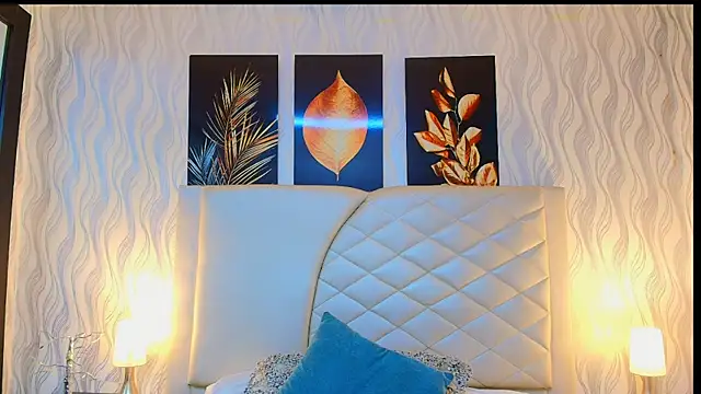 Amberr Greyy online show from 04.29.26