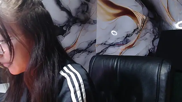 Snapshot of ling_ling24 chatting on 03.14.25 ling ling24 online show from 03.14.25