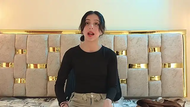 Snapshot of ling_ling24 chatting on 12.02.25 ling ling24 online show from 12.02.25