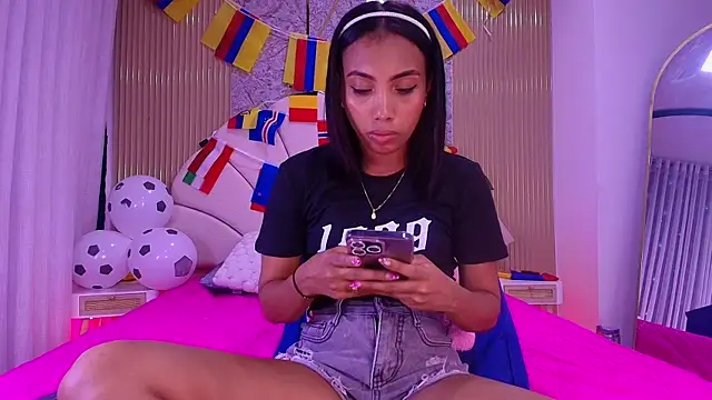 nata luna online show from 06.25.26