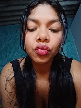 DIORA Latina online show from 06.20.26
