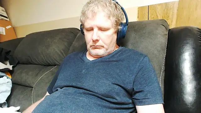 Snapshot of BrisonChase chatting on 07.29.26 BrisonChase online show from 07.29.26
