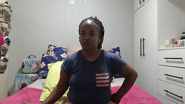 Snapshot of Amberbela chatting on 07.16.26 Amberbela online show from 07.16.26