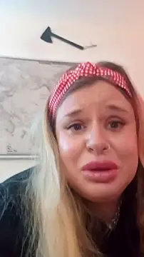 JohannasMishael online show from 10.17.25