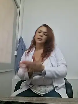 Snapshot of doctora-danna chatting on 12.28.24 doctora-danna online show from 12.28.24