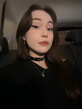 Snapshot of Peachy_Dream chatting on 12.14.24 Peachy Dream online show from 12.14.24