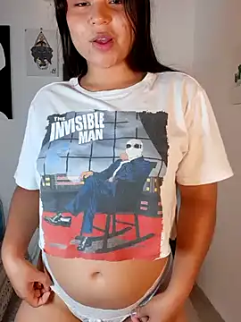 Snapshot of Cleo_hills chatting on 12.18.24 Cleo hills online show from 12.18.24