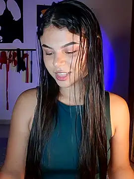 Snapshot of Cleo_hills chatting on 09.27.25 Cleo hills online show from 09.27.25