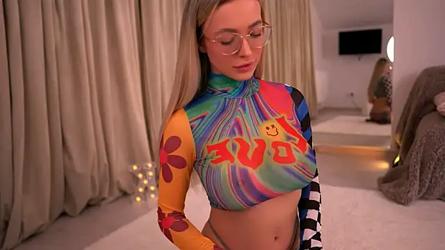 KylieJoyce online show from 04.27.26