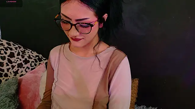 miluv19 online show from 07.18.26