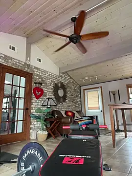 LushianaFitness online show from 11.12.25