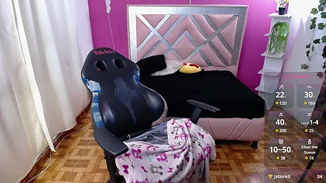 brithany smiith  online show from 01.10.25